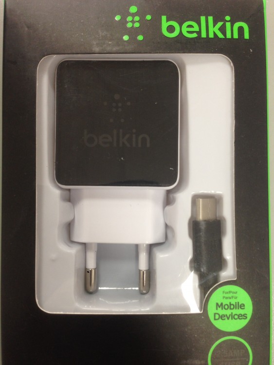 Зарядное устройство Belkin,5В/2.5А для Type C, черное/белое, rtl